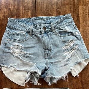 3 American Eagle shorts